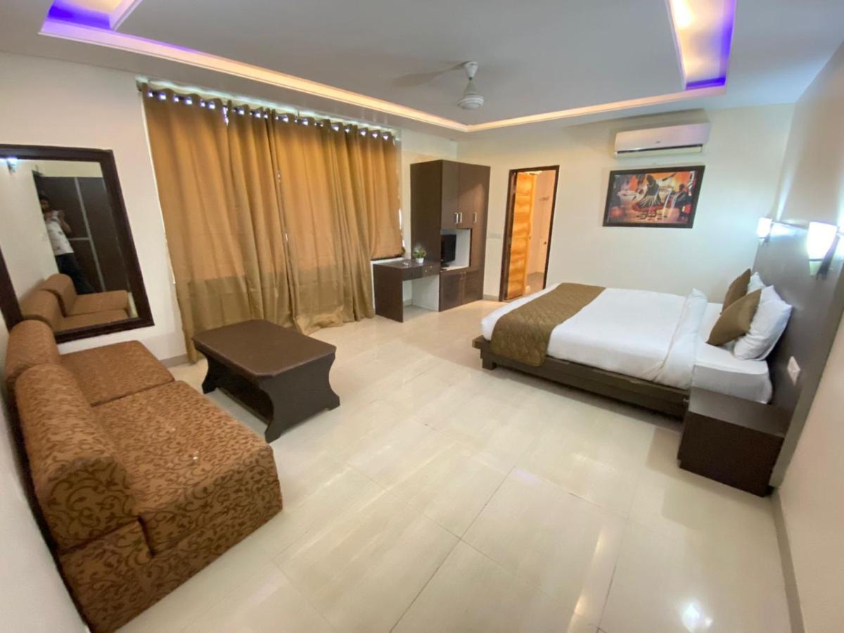 Airport Hotel Vishal Residency Нью-Делі Екстер'єр фото