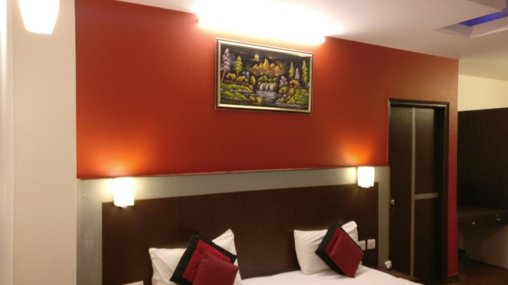 Airport Hotel Vishal Residency Нью-Делі Екстер'єр фото