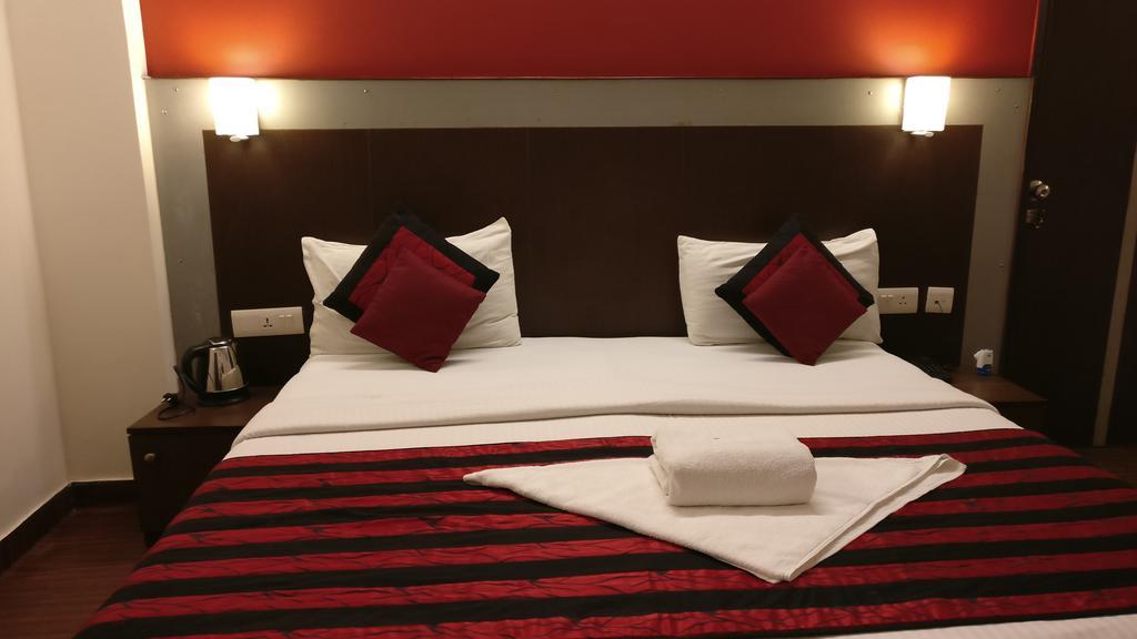 Airport Hotel Vishal Residency Нью-Делі Екстер'єр фото