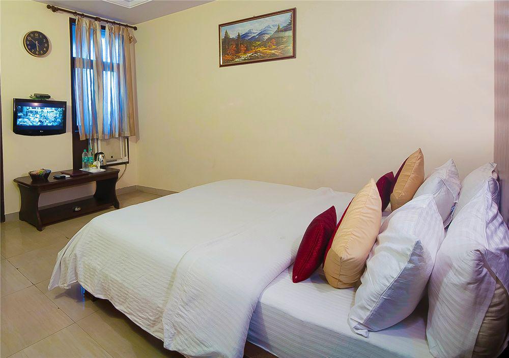 Airport Hotel Vishal Residency Нью-Делі Екстер'єр фото
